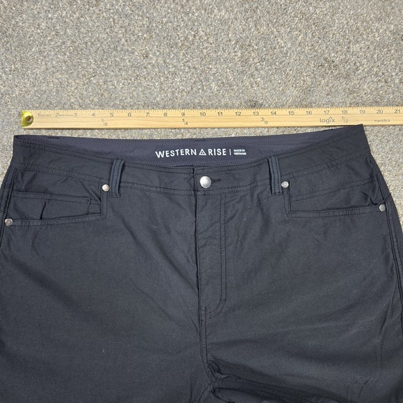 Western Rise Five Pocket Pants Men's 38X32 Black Flat Front Lightweight Stretch - Picture 4 of 8